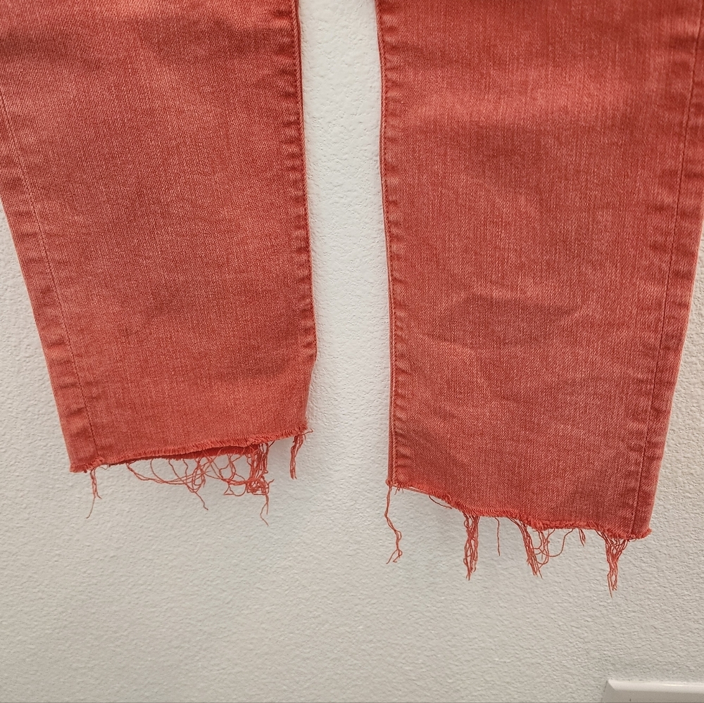 MOTHER The Swooner Rascal Ankle Fray Jeans In Come Out And Play Coral Sz 27 - Picture 5 of 6